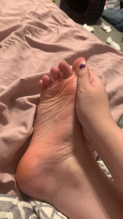 Cum or lotion? Dm me to find out :)
