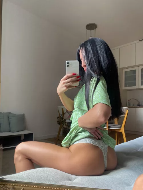 Does my ass look good in this?