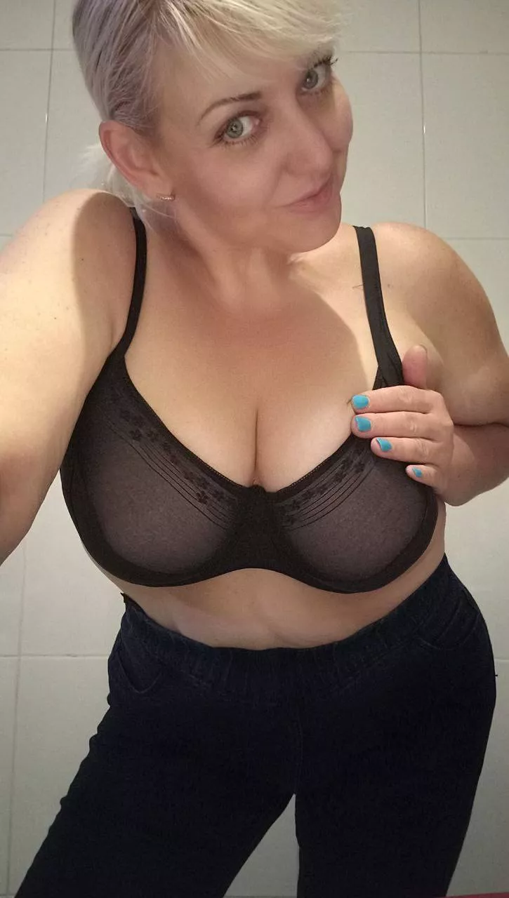 Everyone loves a good titty fuck, do you?