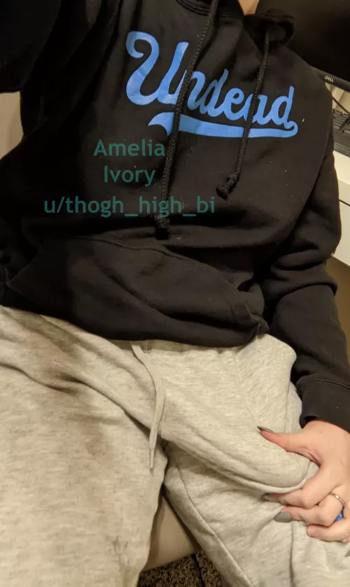 Finally grey sweatpants season