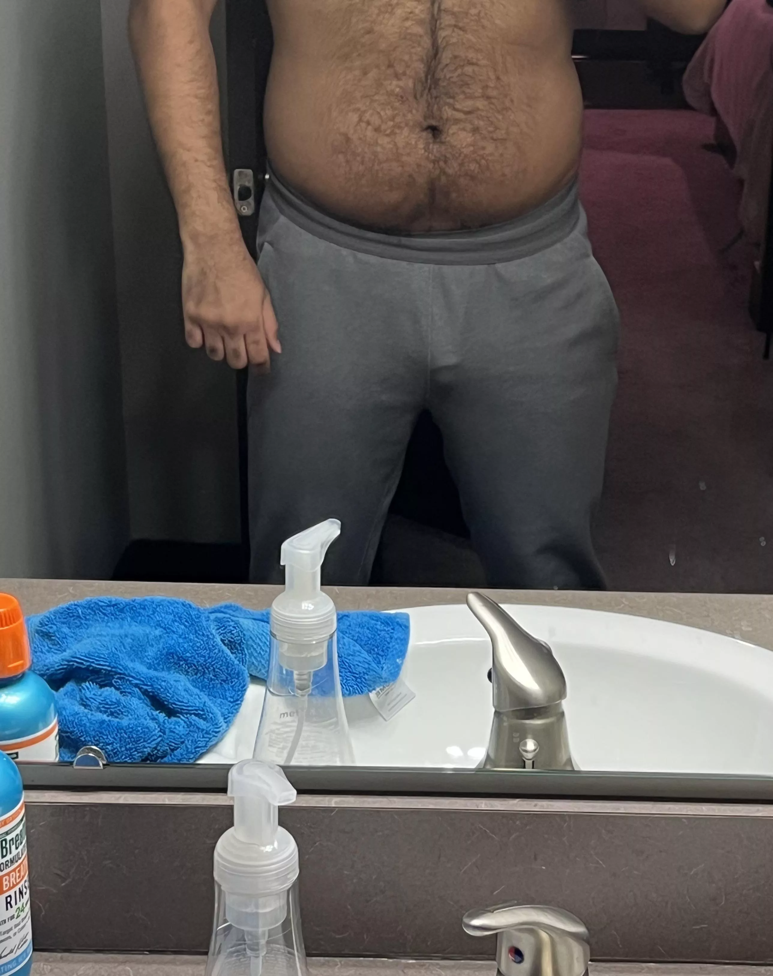 Got quite the gayze at the gym