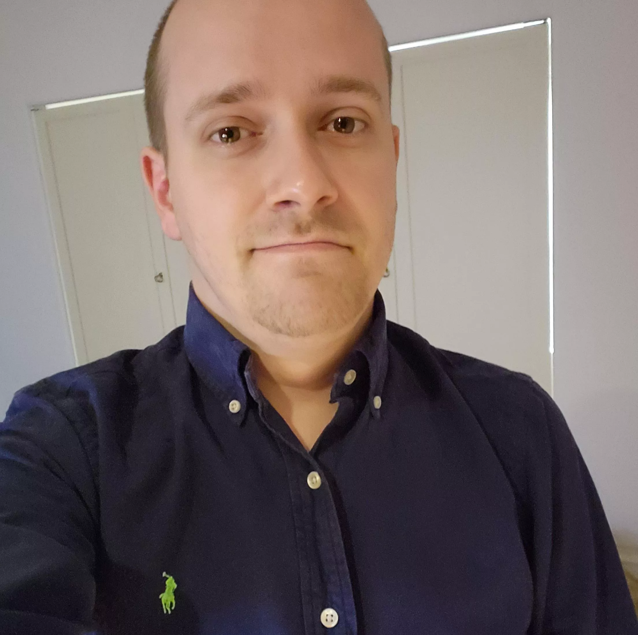 Happy Monday! Guess I gotta get dressed and look presentable for once.