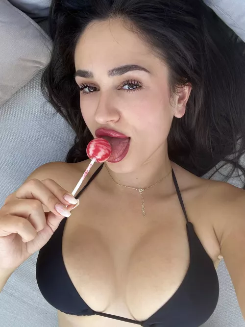 hey, my eyes are up here