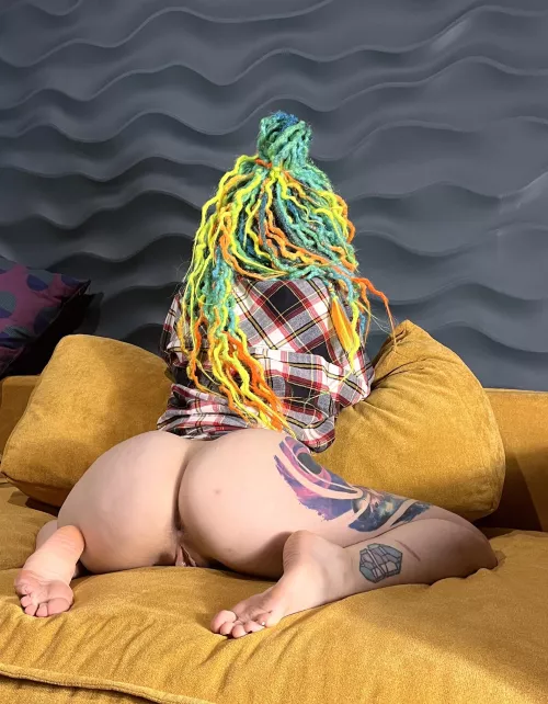 I love it when a man tells me to take off my pants