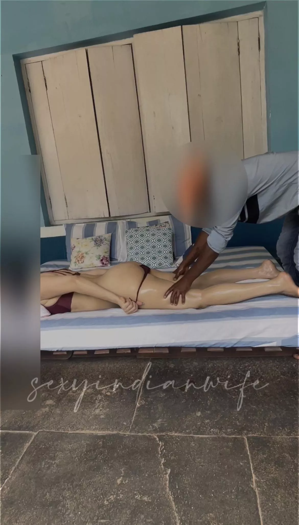 I love the feel of a stranger on my body . Him feeling every part with oil , slow but surly . Giving me waves of pleasure each time he touches me more