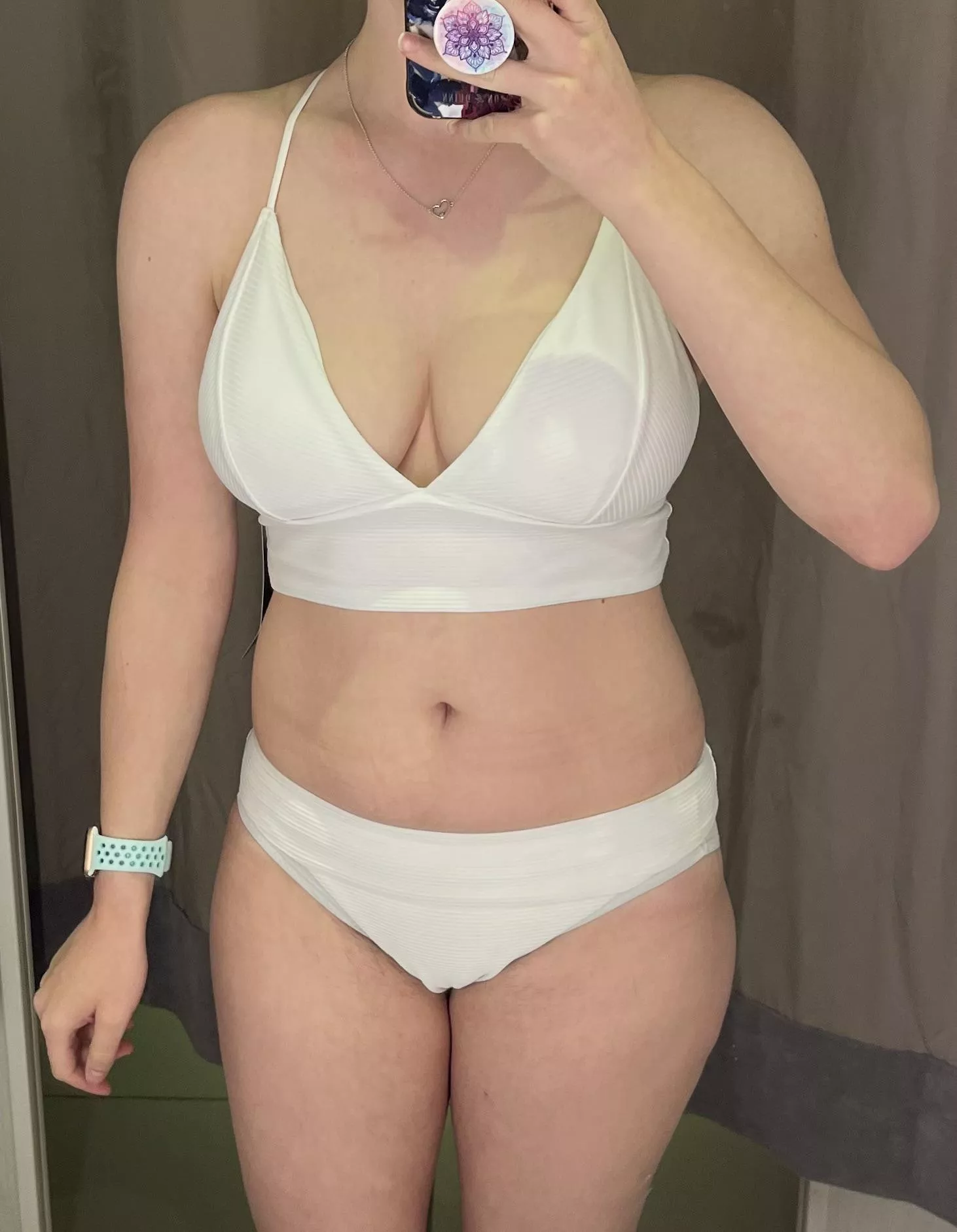 I think the white suits me, no?