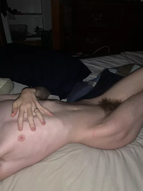 Is it okay if I’m a twink with a bush >~<