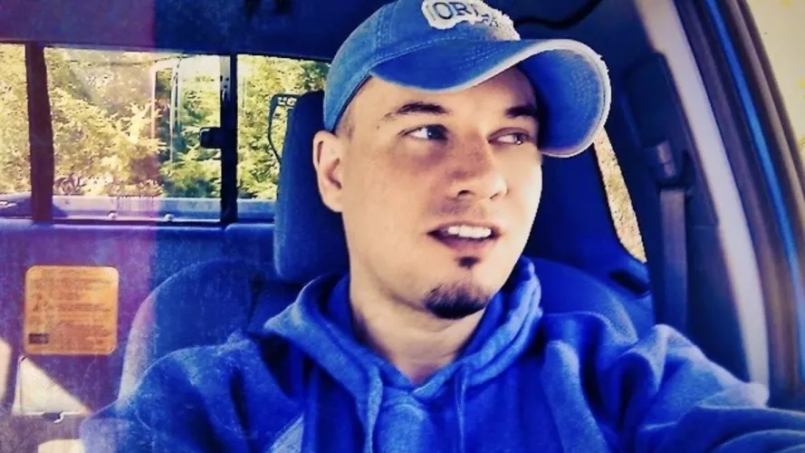 Just chillin in my truck