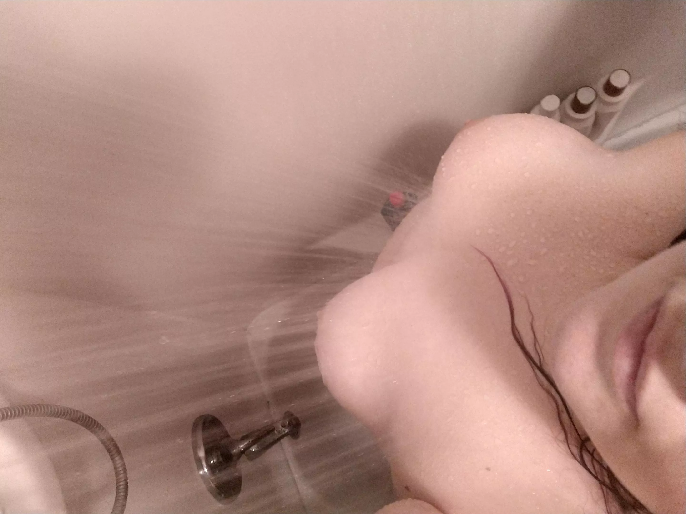 Little droplets making their way down