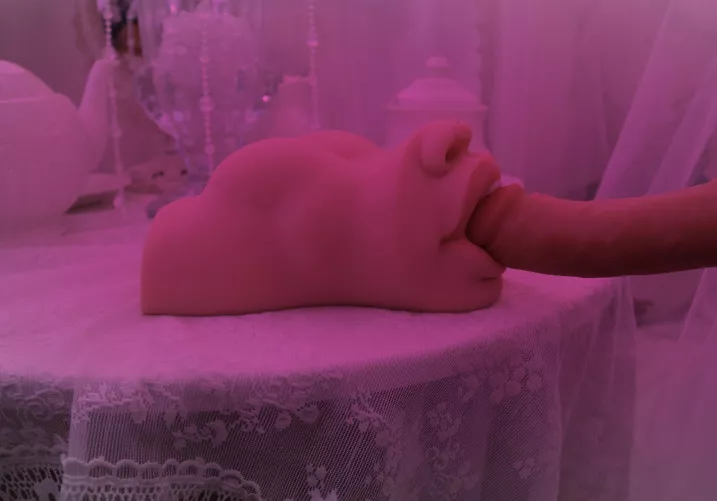 Looking for someone could replace my toy😍