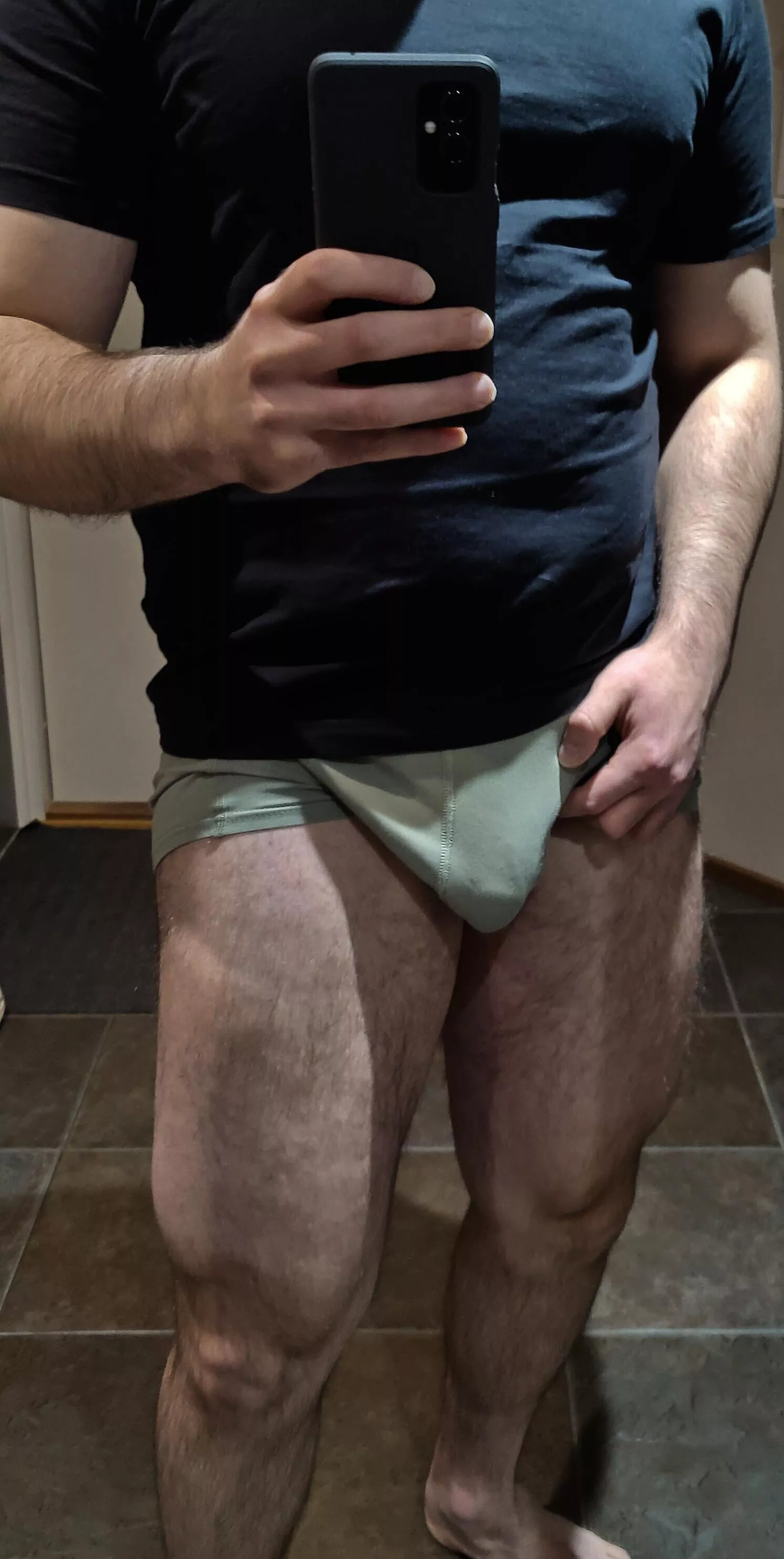 [M] Just showing my quads