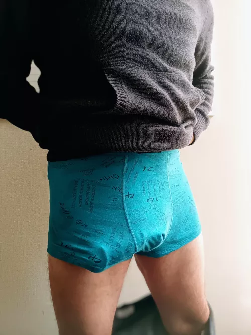 My new office has fab lighting