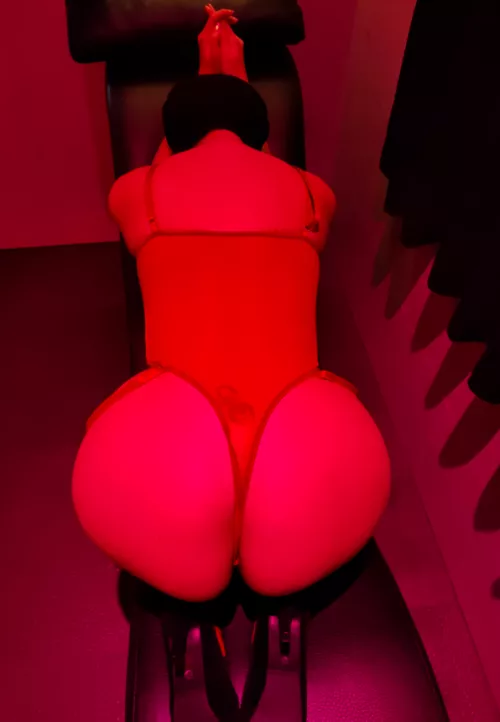 Presenting my Buttocks to the wise council of men