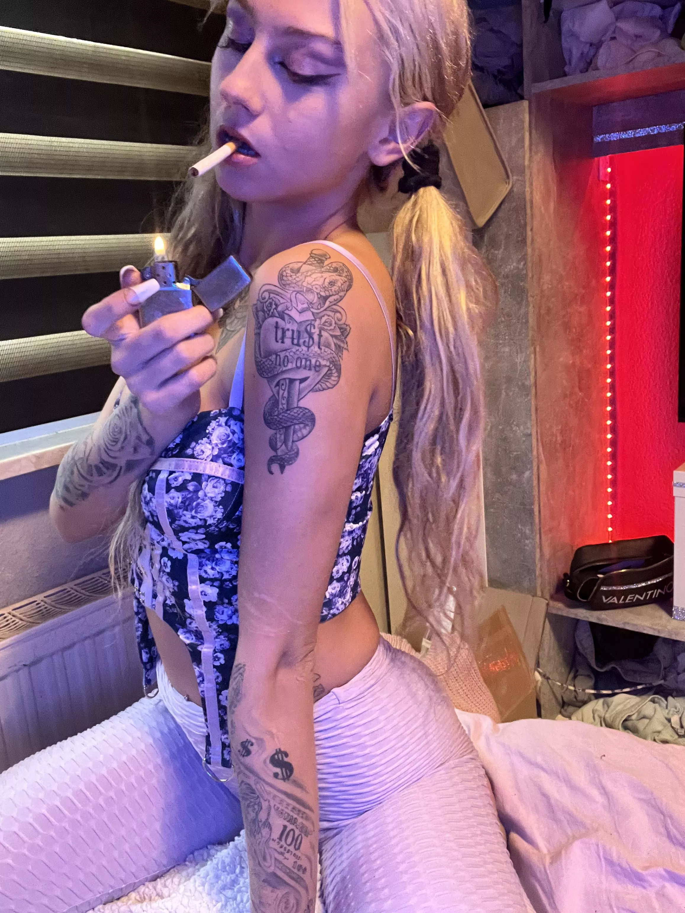 Smoking fetish?🇩🇪❤️