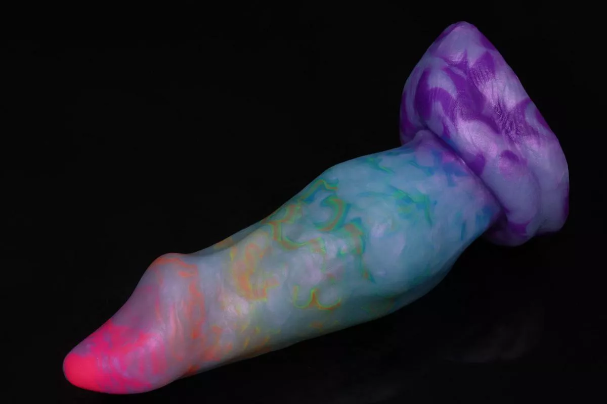 Snagged this guy after some rough hunting and tons of refreshing lol. Showed up 1 minute late to the party and thought they hadn’t actually dropped any but glad I was actually able to get an aurora this time around.