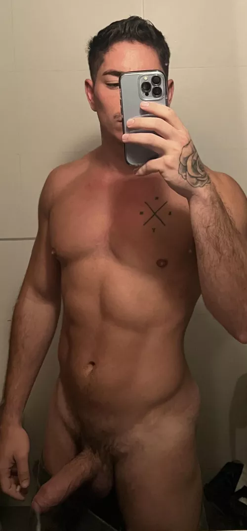 So horny, I'm leaking 💦