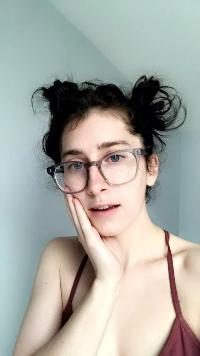 Space buns today 🛸