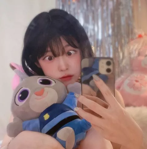 surprisingly shes over 20 :O !