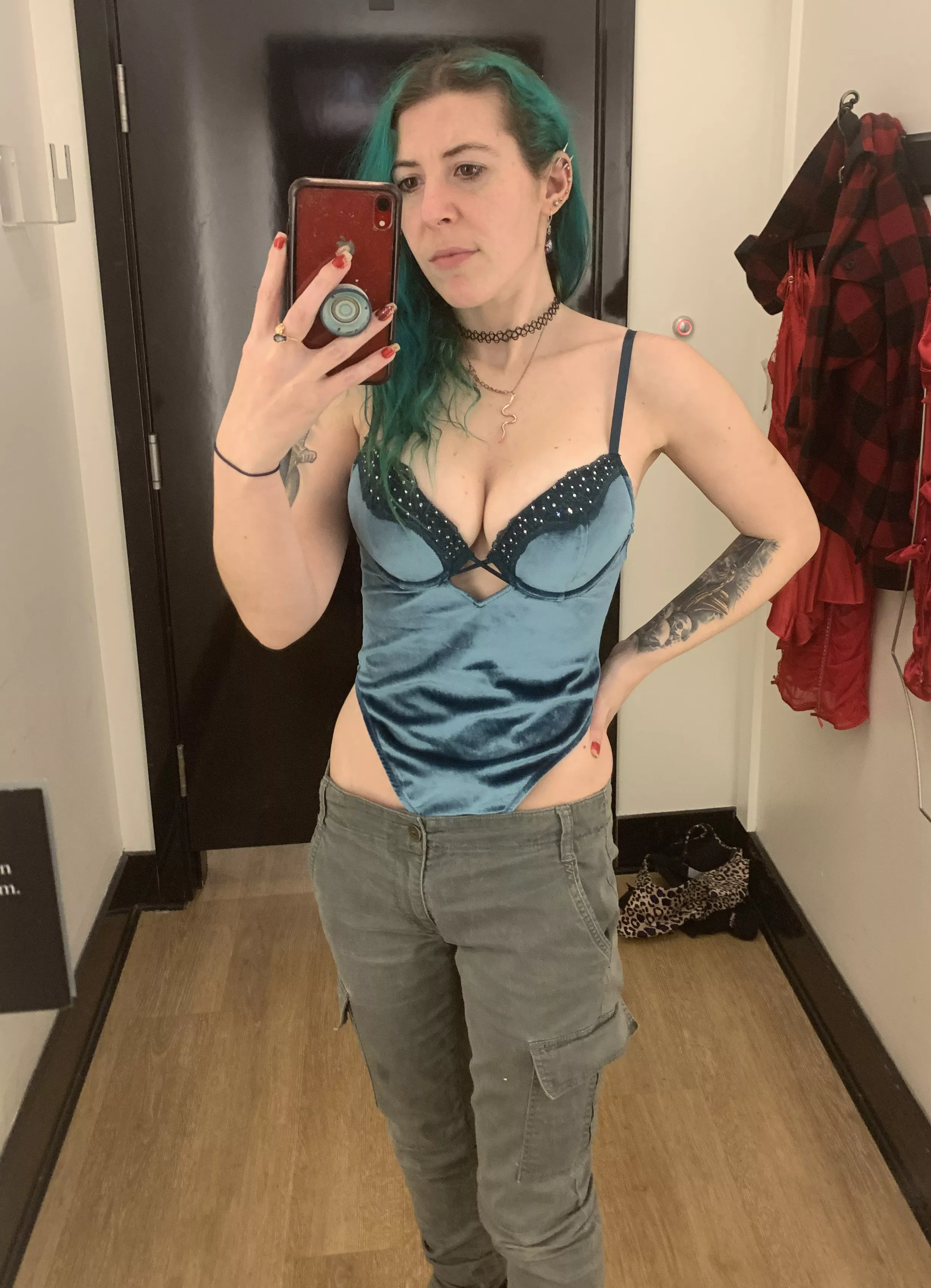 They look so good in velvet [image]