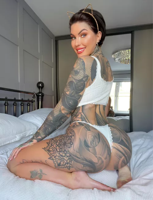 This ass can take dick for hours