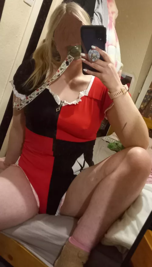 Up vote if you can see my diaper peeking out? ;P