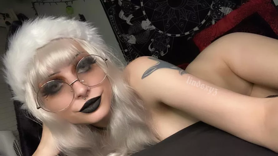 waiting for you to come to bed d;