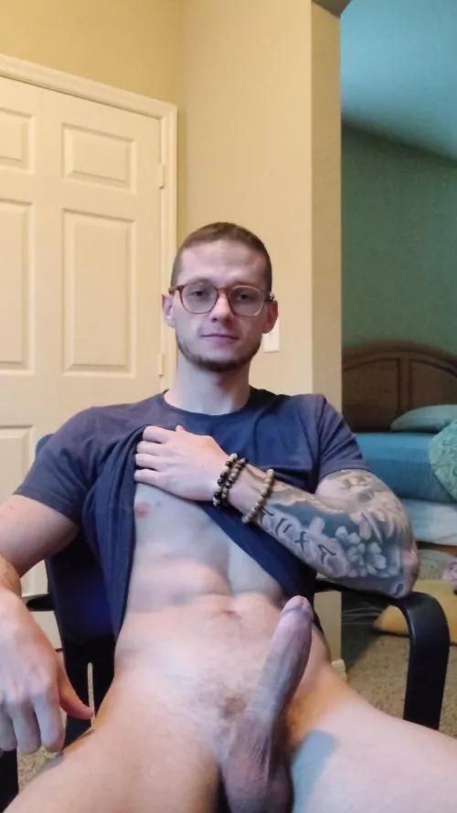 Working from home. Be my assistant?