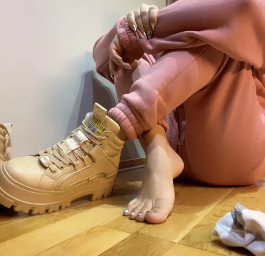 write me the first idea that came to your mind when you saw this picture