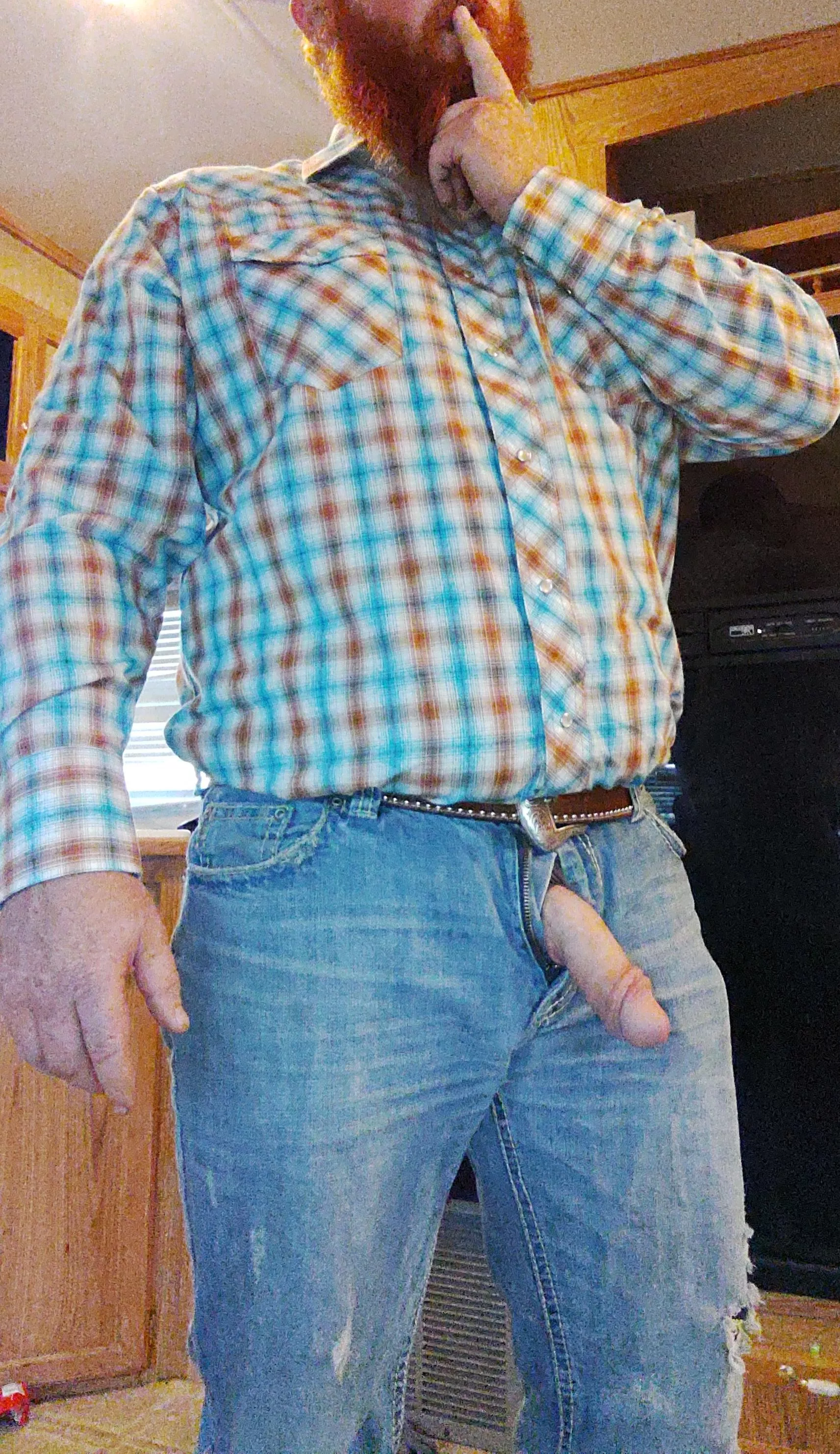 ya caught me just hanging out ,😉