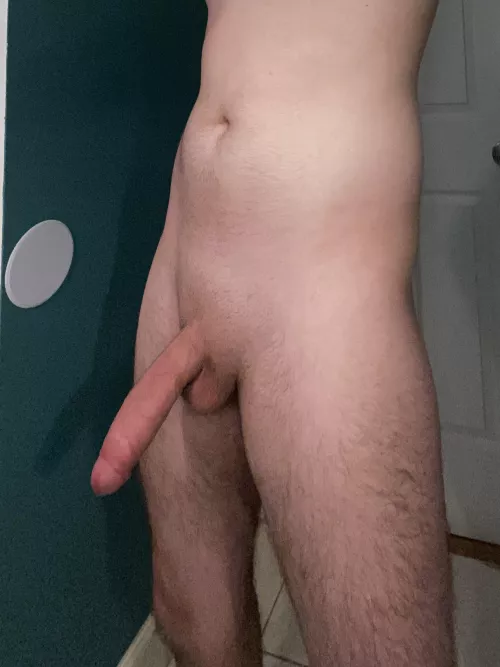 You have to upvote if my 18 year old cock dwarfs yours ;)