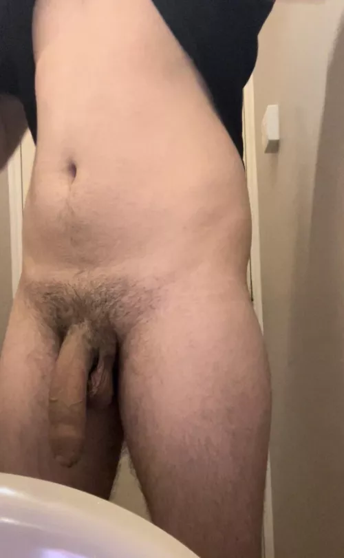 You scrolling and horny ?😈🍆 (soft cock pic) Dms open💦💦