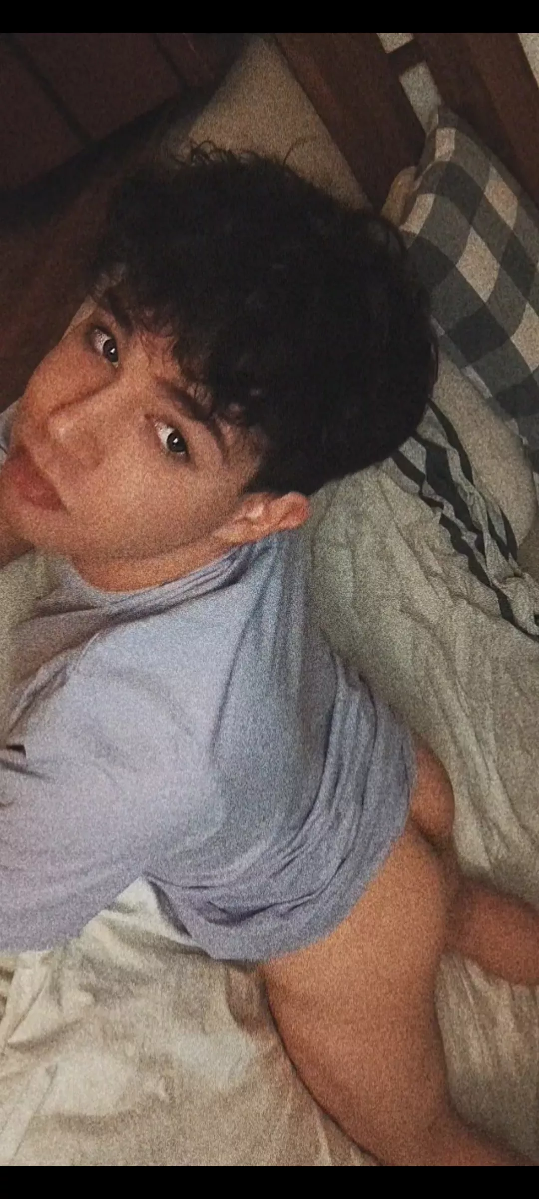 [18] if you want to see more you know where you find me 🥵