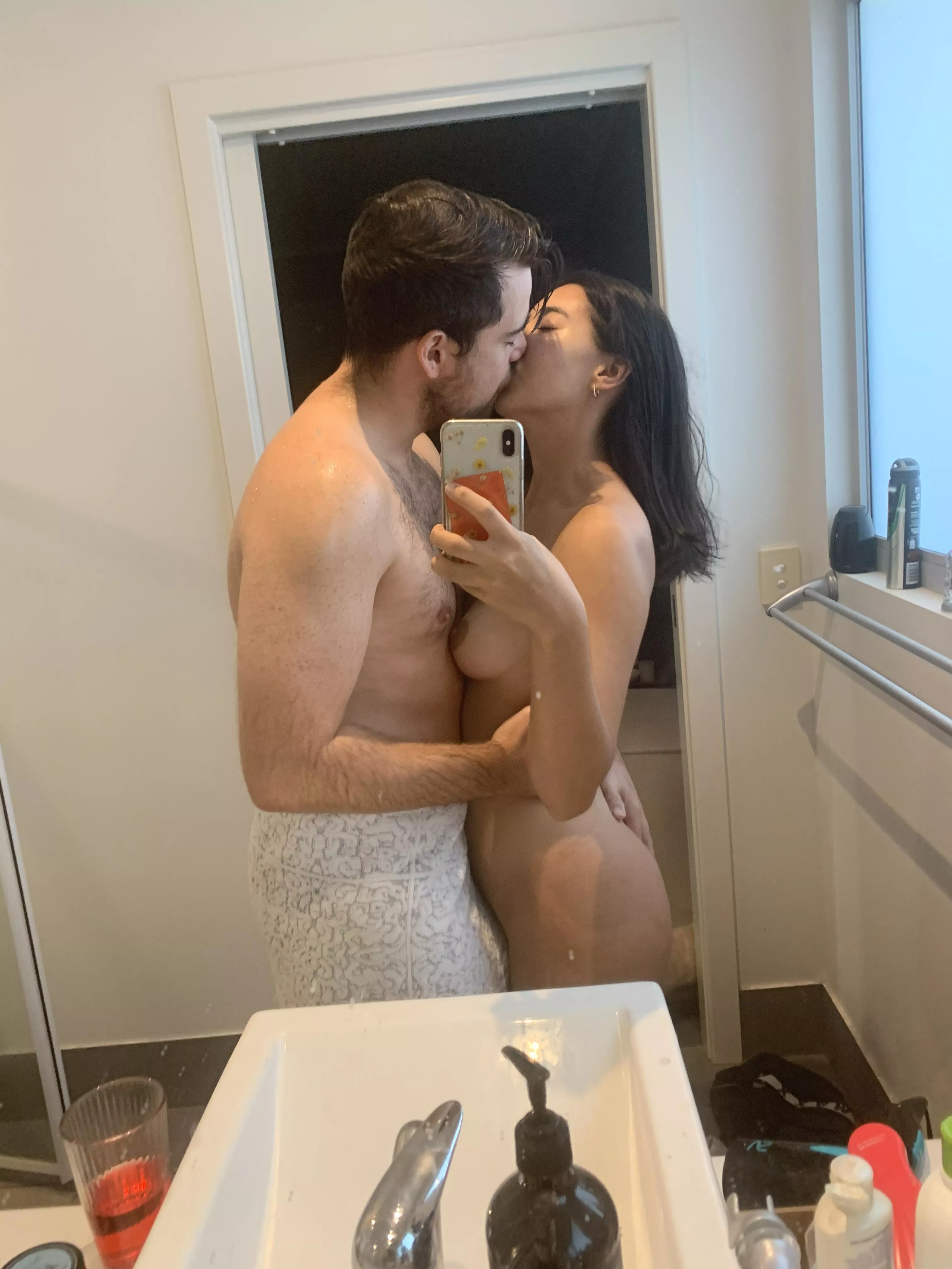 25m 21f aus - Looking for long term bull, preferably dom