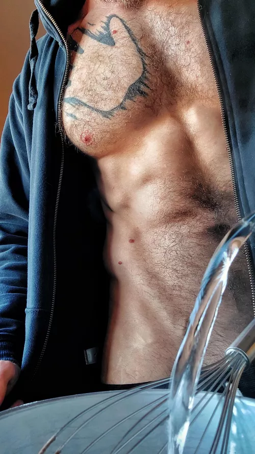 [36 str8] Breakfast time! I hope (know) you're thirsty...