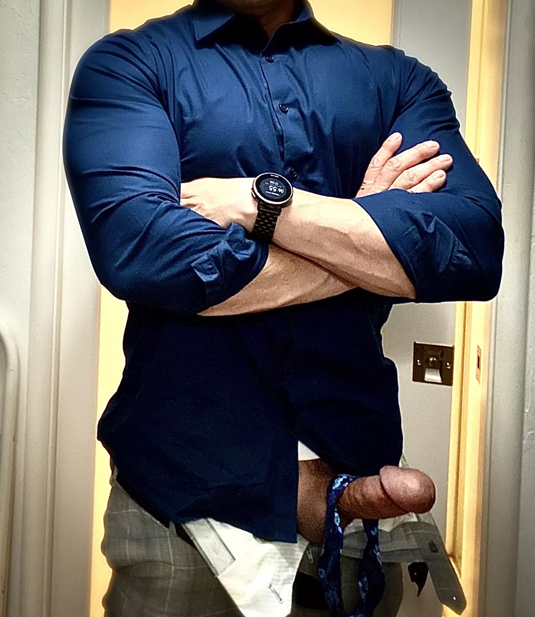 (46) It’s only Tuesday and I’m ready to hang it up for the week.