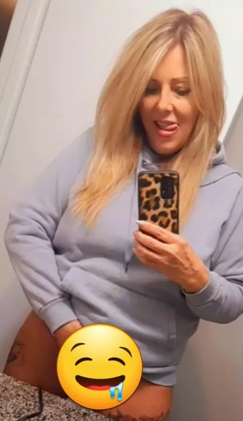 49F yes...that's a target👅