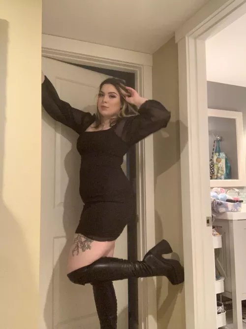 Another post in these boots since you losers love them so much 🥰