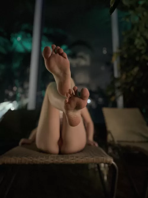 are you ready to lick my perfect soles?👅👅👅👅