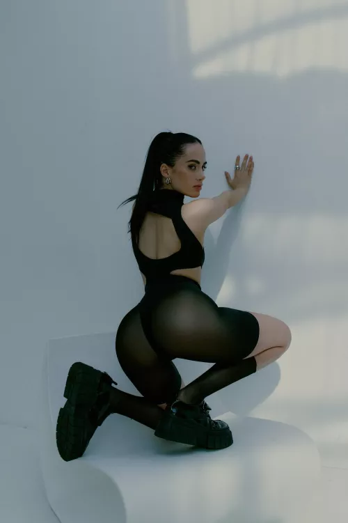 Clara (@claramlll) [Instagram] 🖤