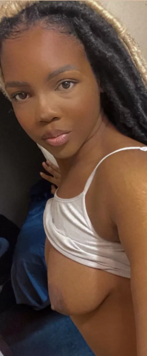 cum on my titties & rub your nut around my nipples