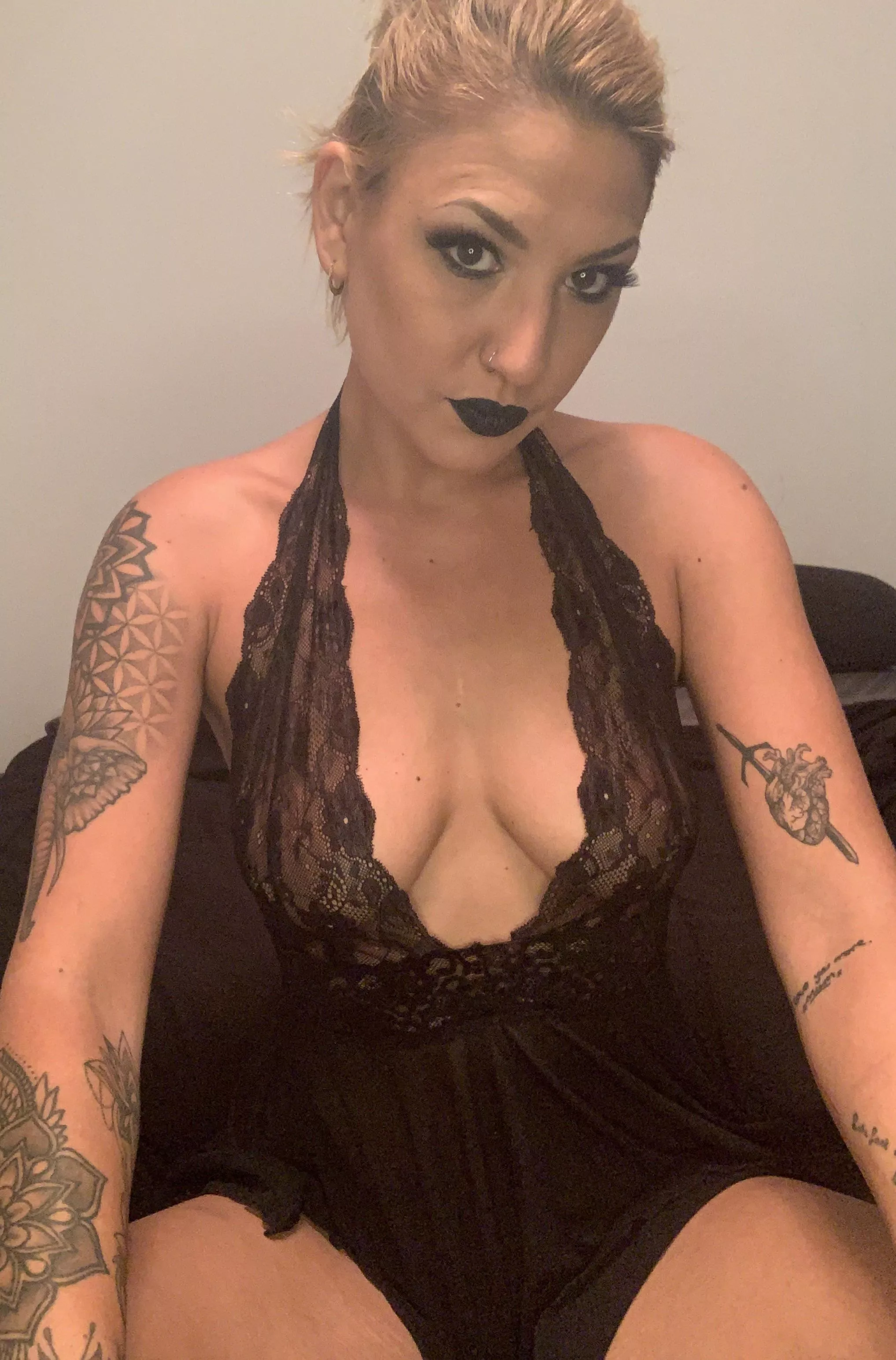 Fuck me with the lights on 🫦