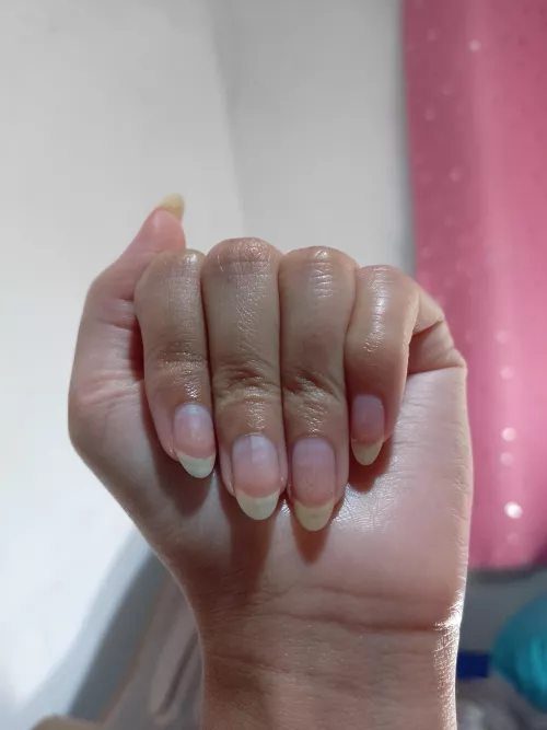 Getting a nice length, I'll paint them 💅🏼