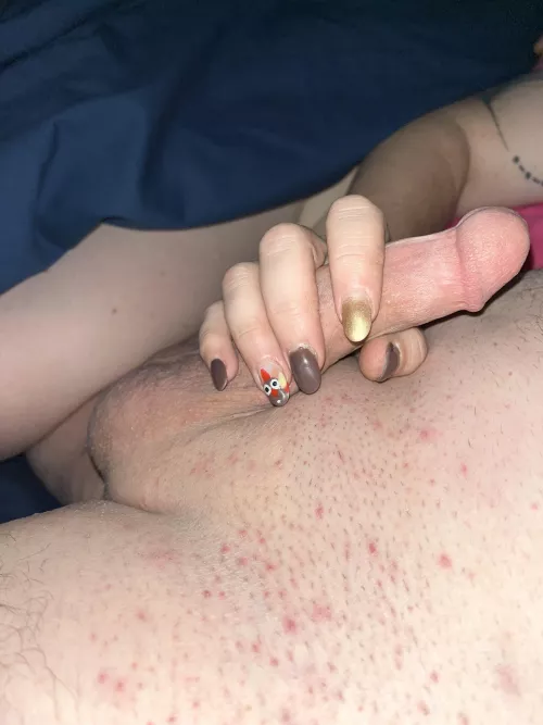 Girlfriends Thanksgiving holiday nails while holding my dick