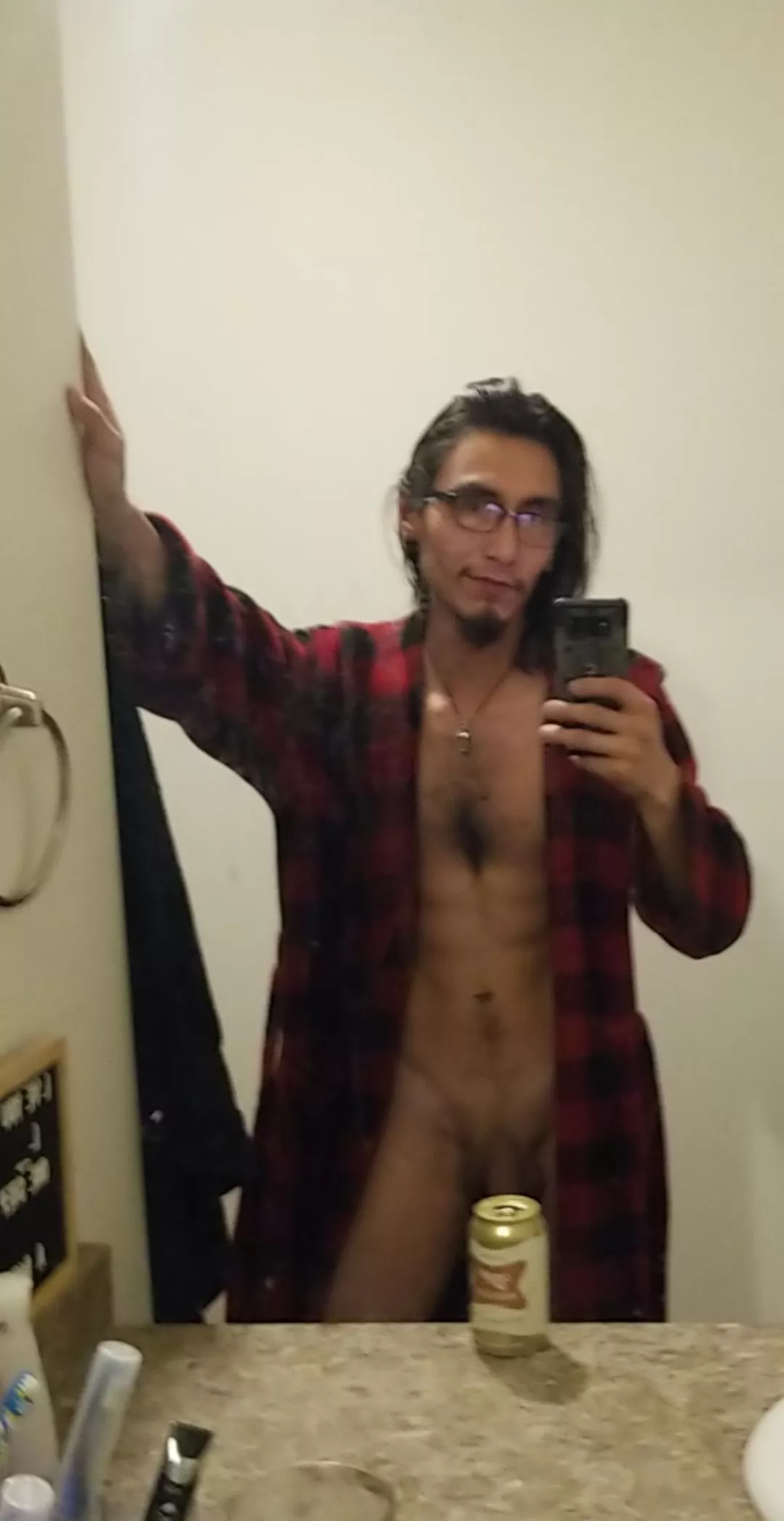 Got a half day at work, so about to enjoy a shower beer before cleaning the house (m)