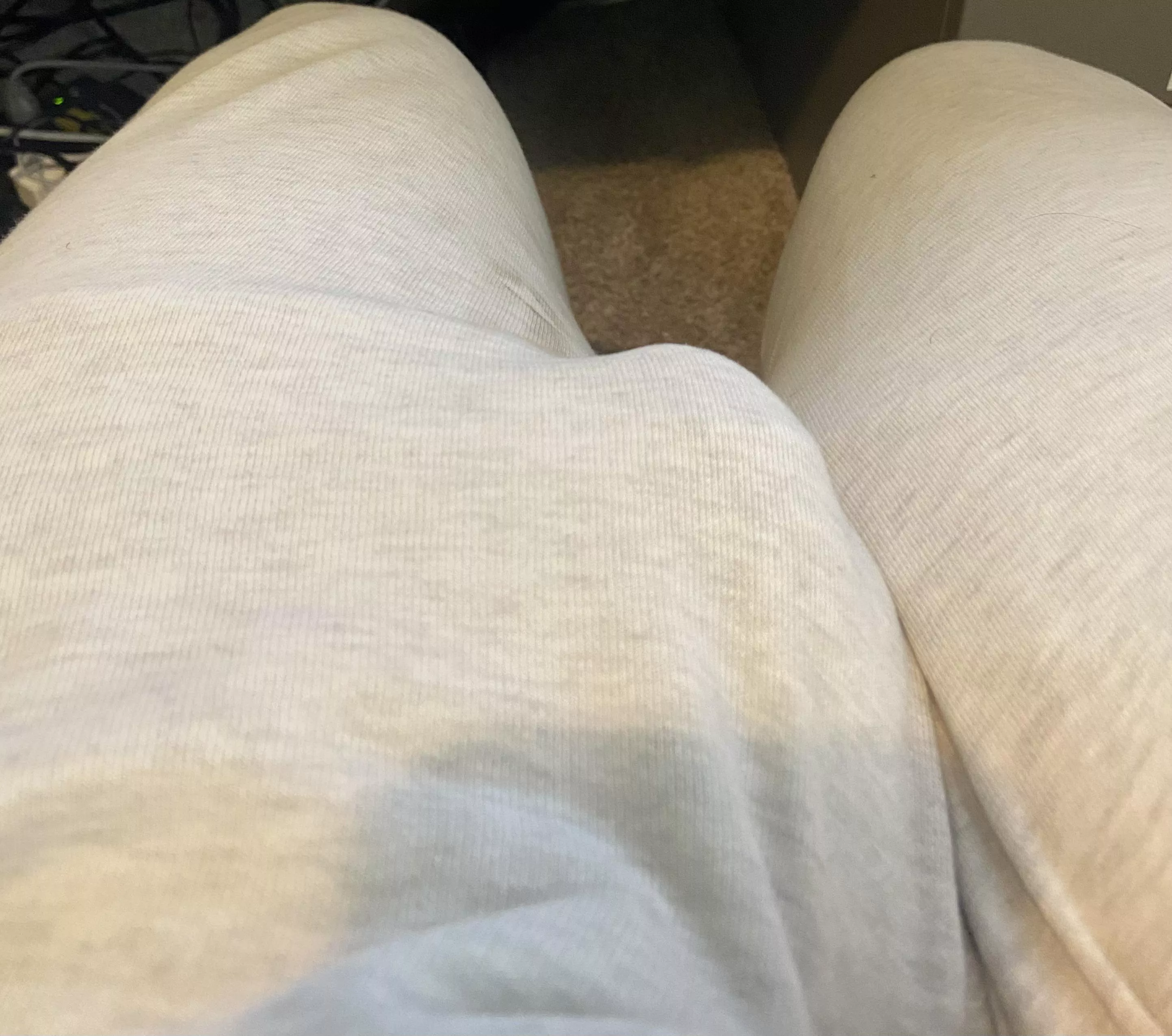 Grey sweatpants season is so comfy M32