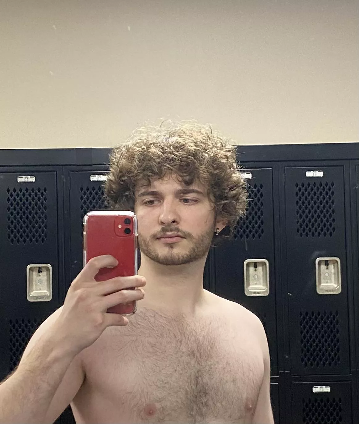 Haven’t been to the gym in like 3 weeks now. Fuck.