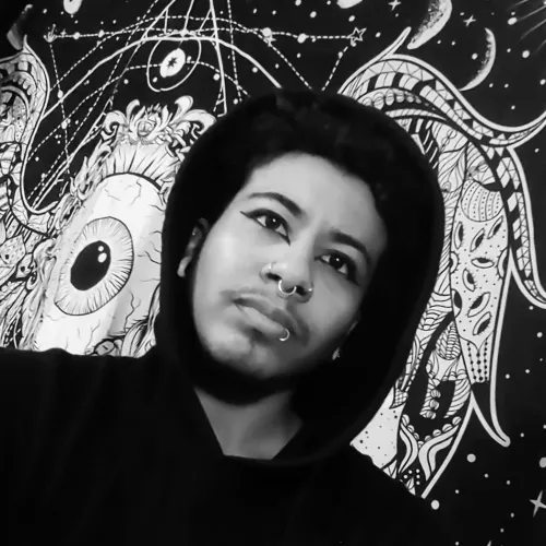 I like goth eye makeup