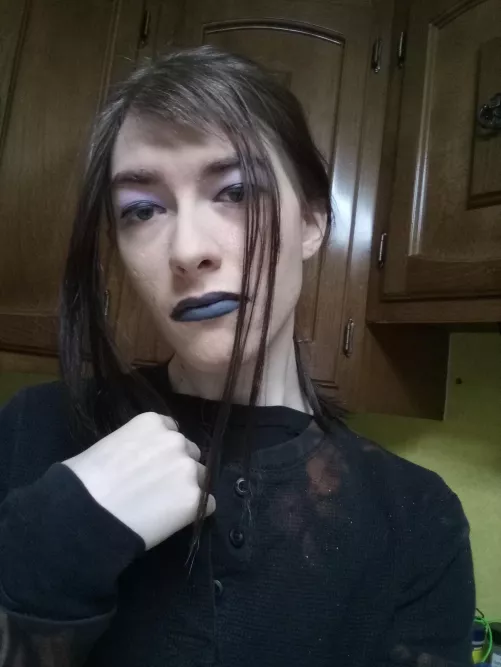 Im bored, Let's Hang Out!