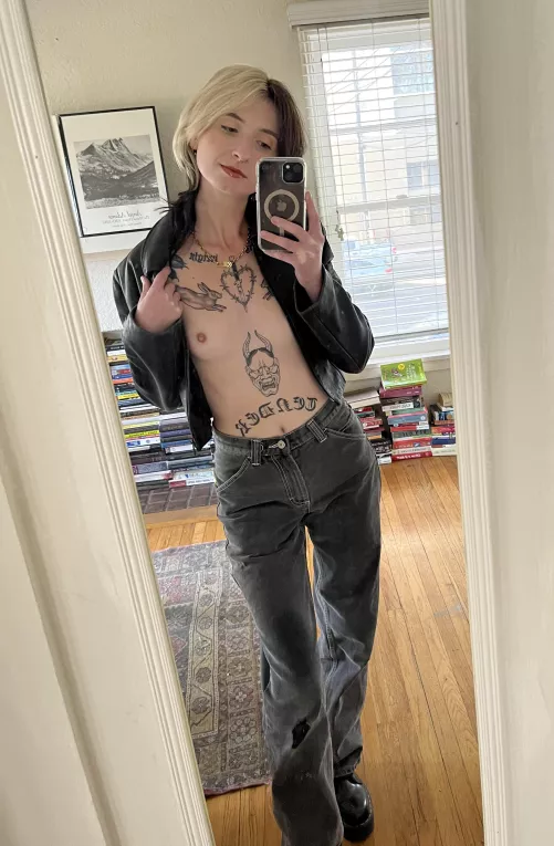 Im ur gf and I show up for date night wearing this, wyd?