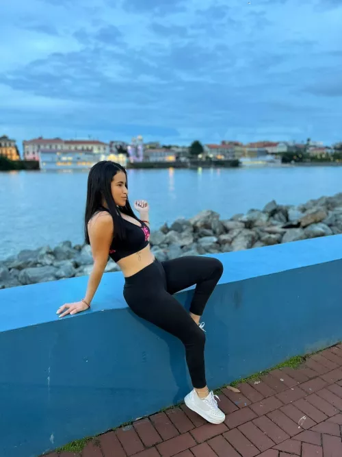 Interact if u love teasing foreplay